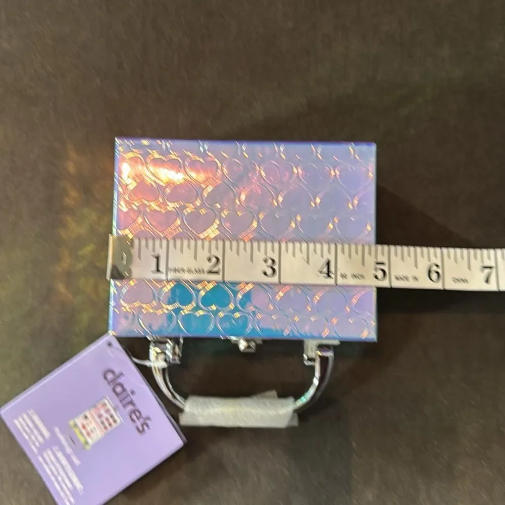 Claires claire club